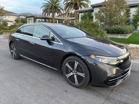 Used 2023 Mercedes-Benz EQS 450+ Sedan image 4