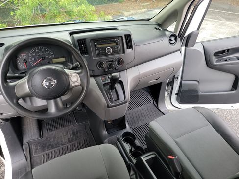 Used 2017 Nissan NV200 SV image 13