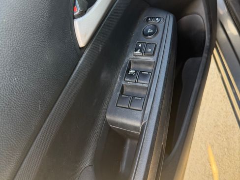 Used 2011 Honda Accord LX image 9