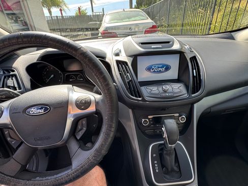 Used 2013 Ford Escape SE FWD image 9