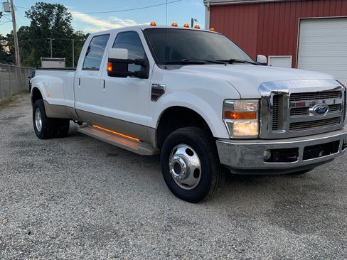 Used 2008 Ford F350 King Ranch image 2