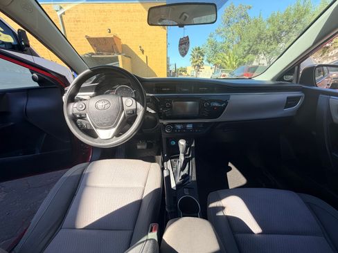 Used 2015 Toyota Corolla LE image 22