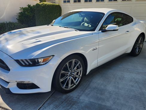 Used 2015 Ford Mustang GT Premium image 1