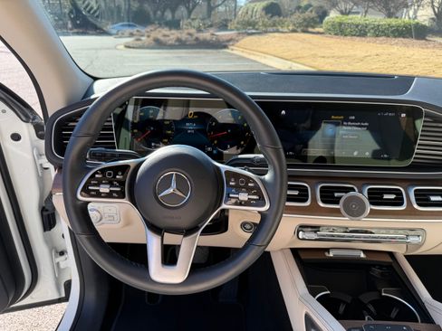 Used 2022 Mercedes-Benz GLE 350 image 21