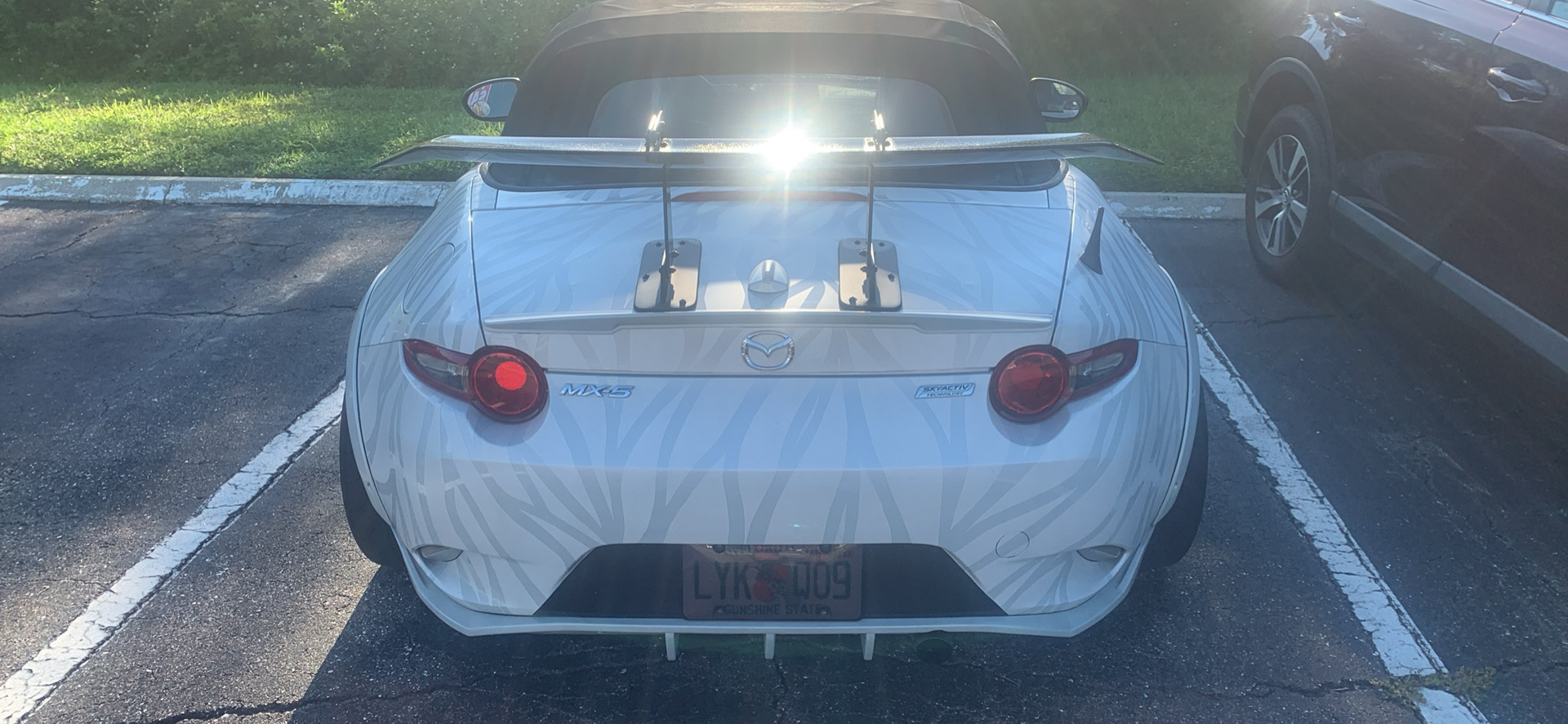 Used 2016 MAZDA MX-5 Miata Club RWD image 4