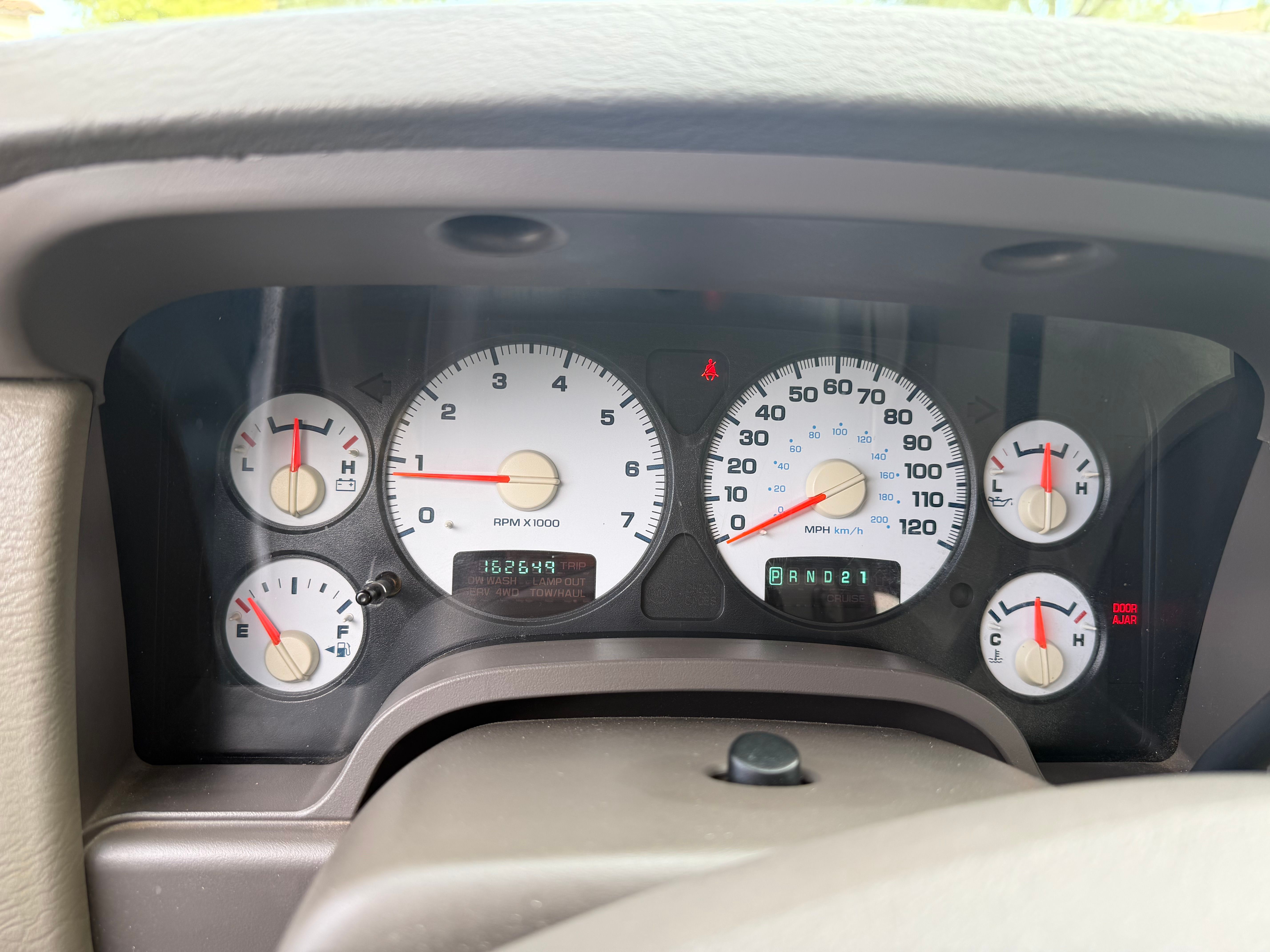 Used 2004 Dodge Ram 1500 Truck SLT w/ Trailer Tow Group RWD image 11