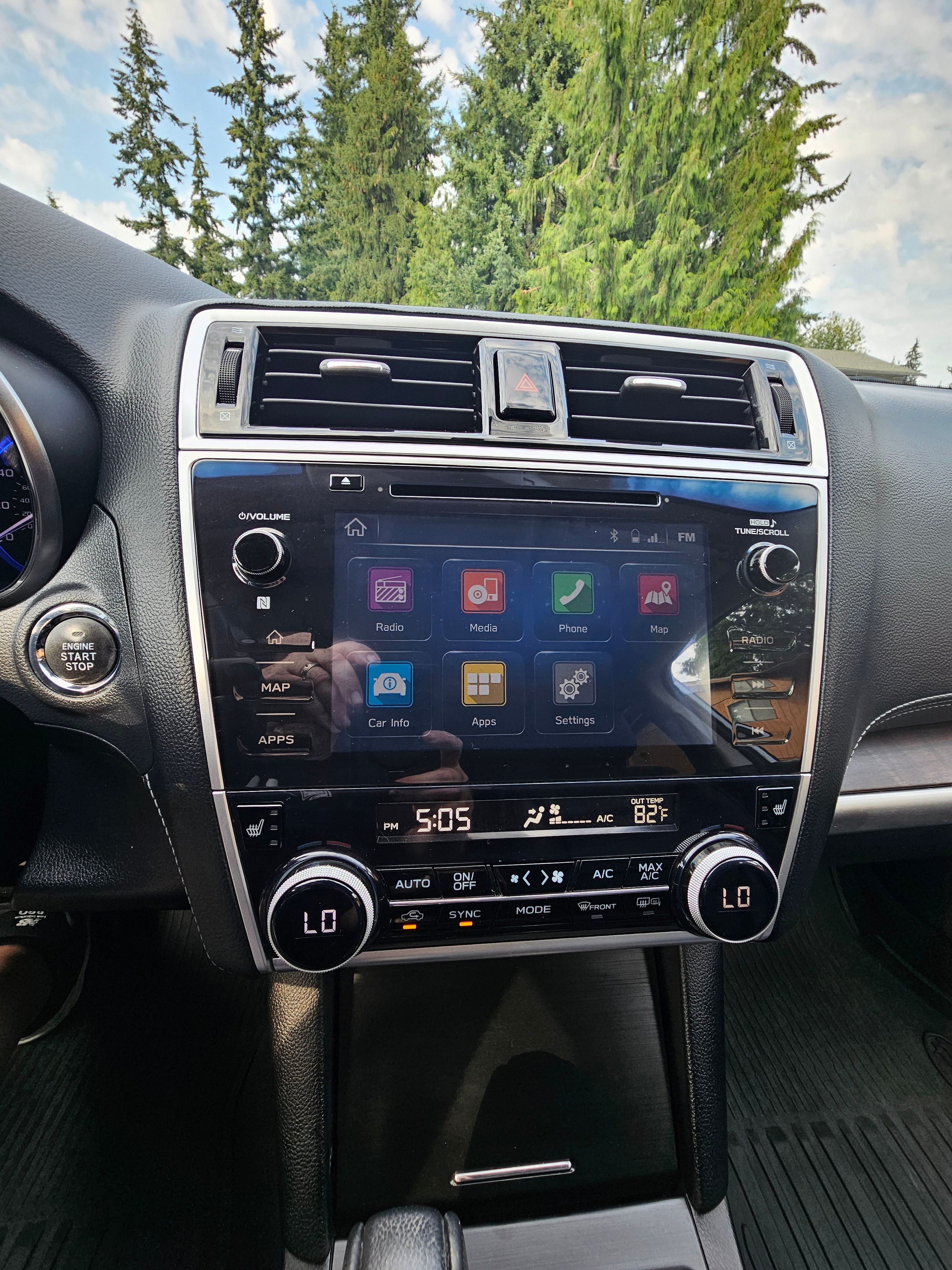 Used 2018 Subaru Outback 3.6R Limited AWD/4WD image 13