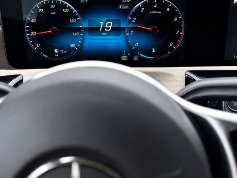 Used 2022 Mercedes-Benz CLA 250 image 13