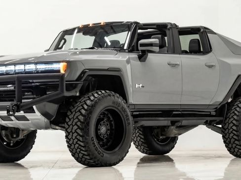 Used 2024 GMC Hummer EV 2X AWD/4WD image 5