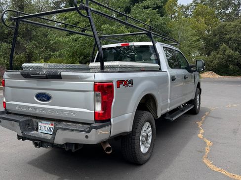 Used 2019 Ford F250 XLT w/ XLT Value Package AWD/4WD image 2