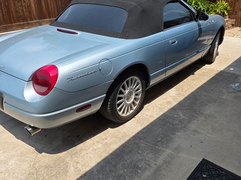 Used 2004 Ford Thunderbird image 8