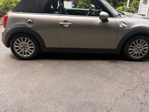 Used 2016 MINI Cooper S FWD image 8