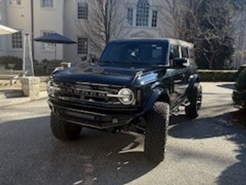 Used 2023 Ford Bronco Outer Banks image 2