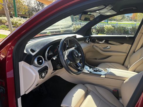 Used 2017 Mercedes-Benz GLC 300 image 10