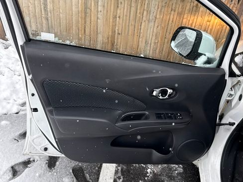 Used 2014 Nissan Versa Note SV w/ Convenience Package image 12