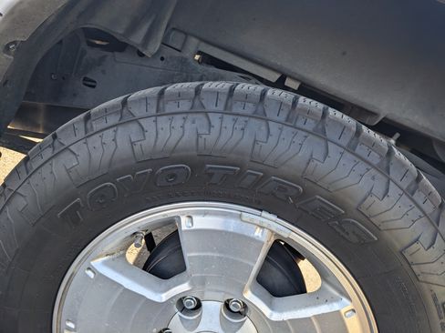 Used 2011 Toyota Tacoma PreRunner w/ TRD Sport Pkg w/JBL Audio image 6