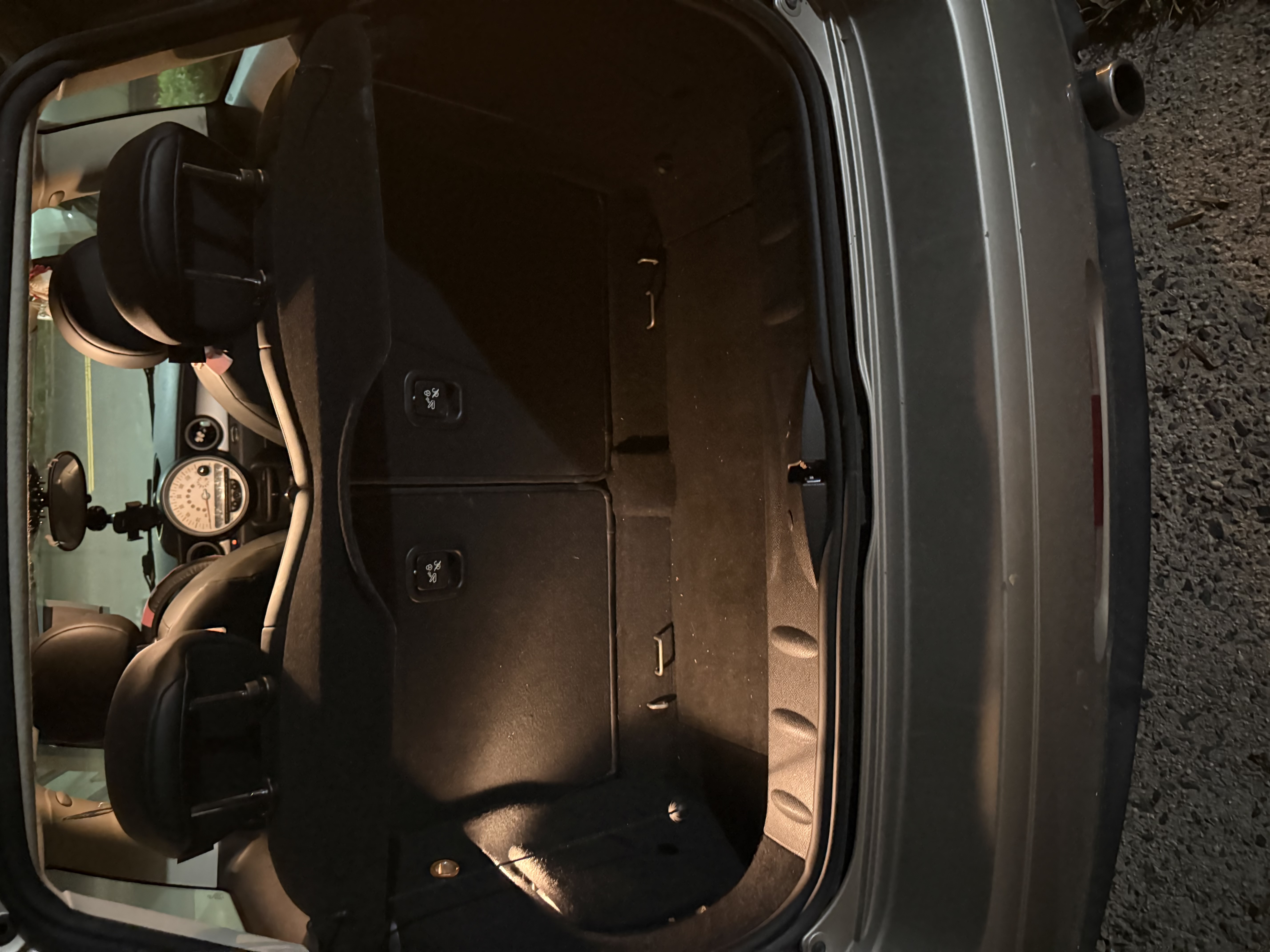 Used 2011 MINI Cooper Hardtop FWD image 8