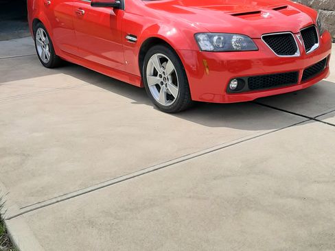 Used 2009 Pontiac G8 GT w/ Premium Package image 7