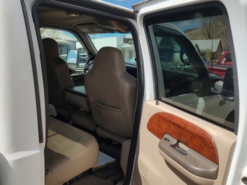 Used 2002 Ford F250 4x4 Crew Cab Super Duty image 10