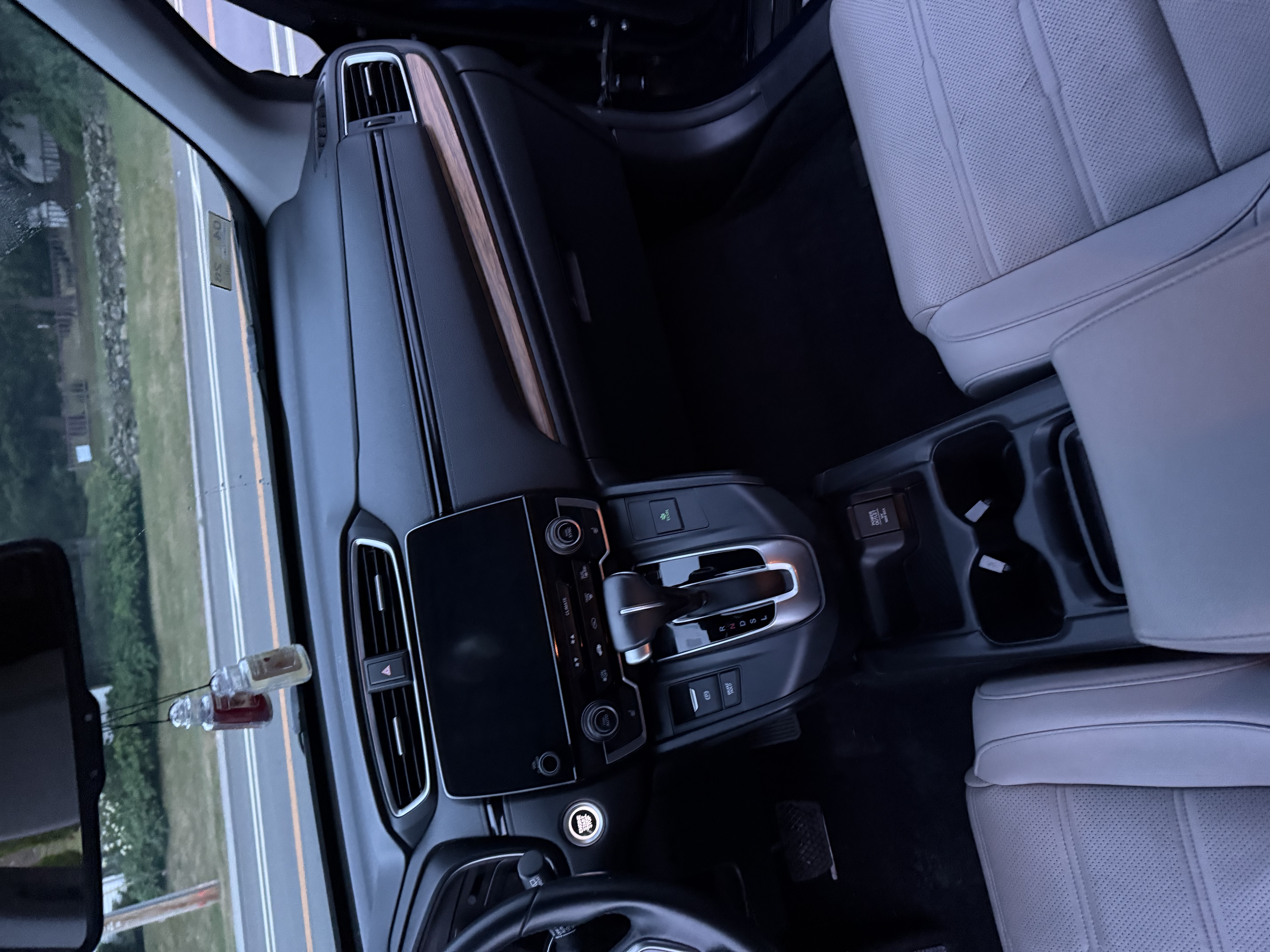 Used 2017 Honda CR-V Touring image 11