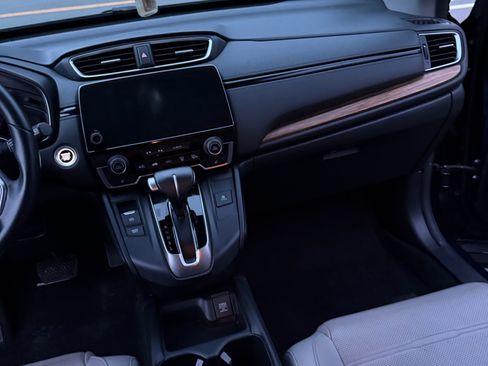 Used 2017 Honda CR-V Touring image 11