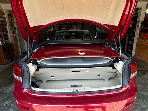 Used 2010 Lexus IS 250C RWD image 13