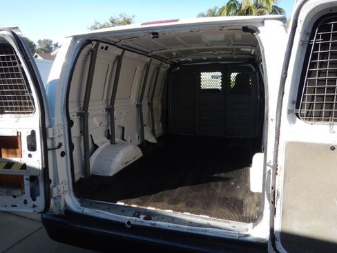 Used 2012 Ford E-250 and Econoline 250 w/ PWR Group image 13