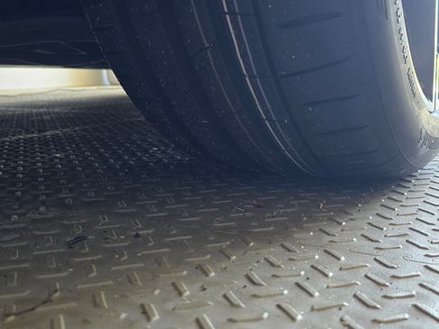 Used 2020 BMW Z4 M40i w/ Executive Package image 15