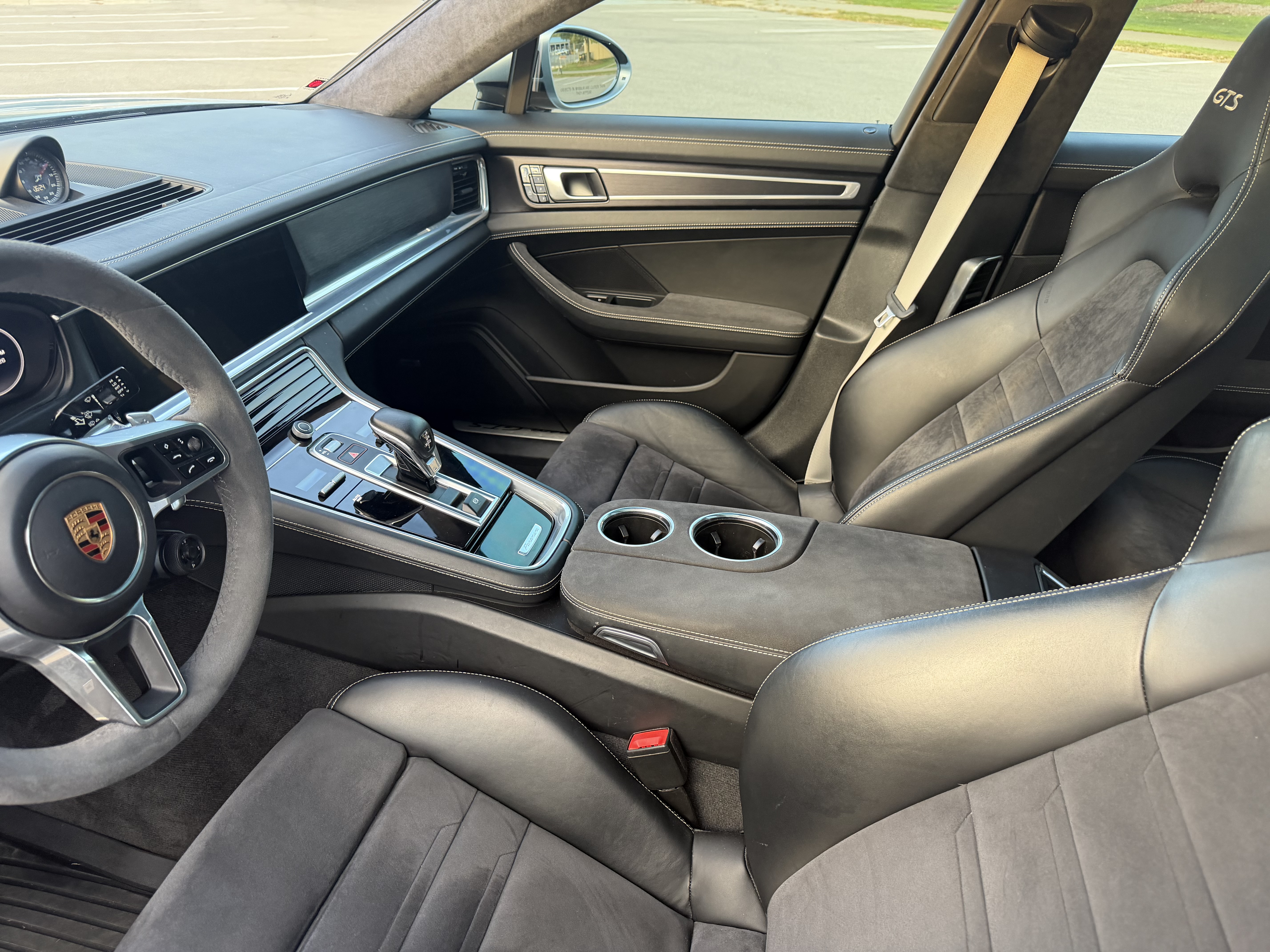 Used 2019 Porsche Panamera GTS w/ Assistance Package AWD/4WD image 15