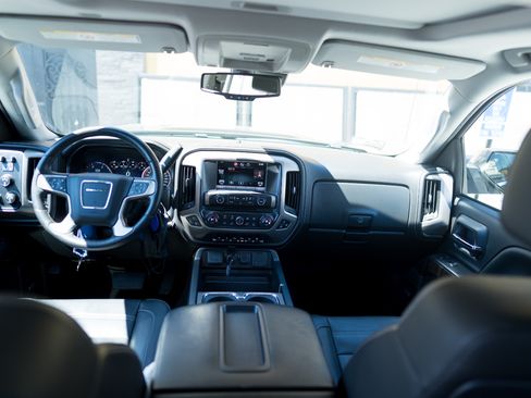 Used 2015 GMC Sierra 2500 Denali w/ Duramax Plus Package image 5