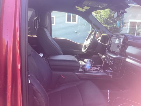 Used 2021 Ford F150 Lariat image 5