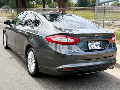 Used 2016 Ford Fusion Energi SE FWD image 4