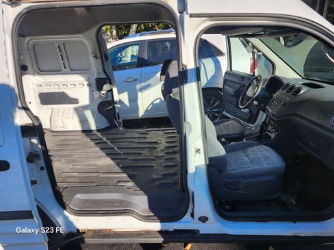 Used 2013 Ford Transit Connect XL image 6