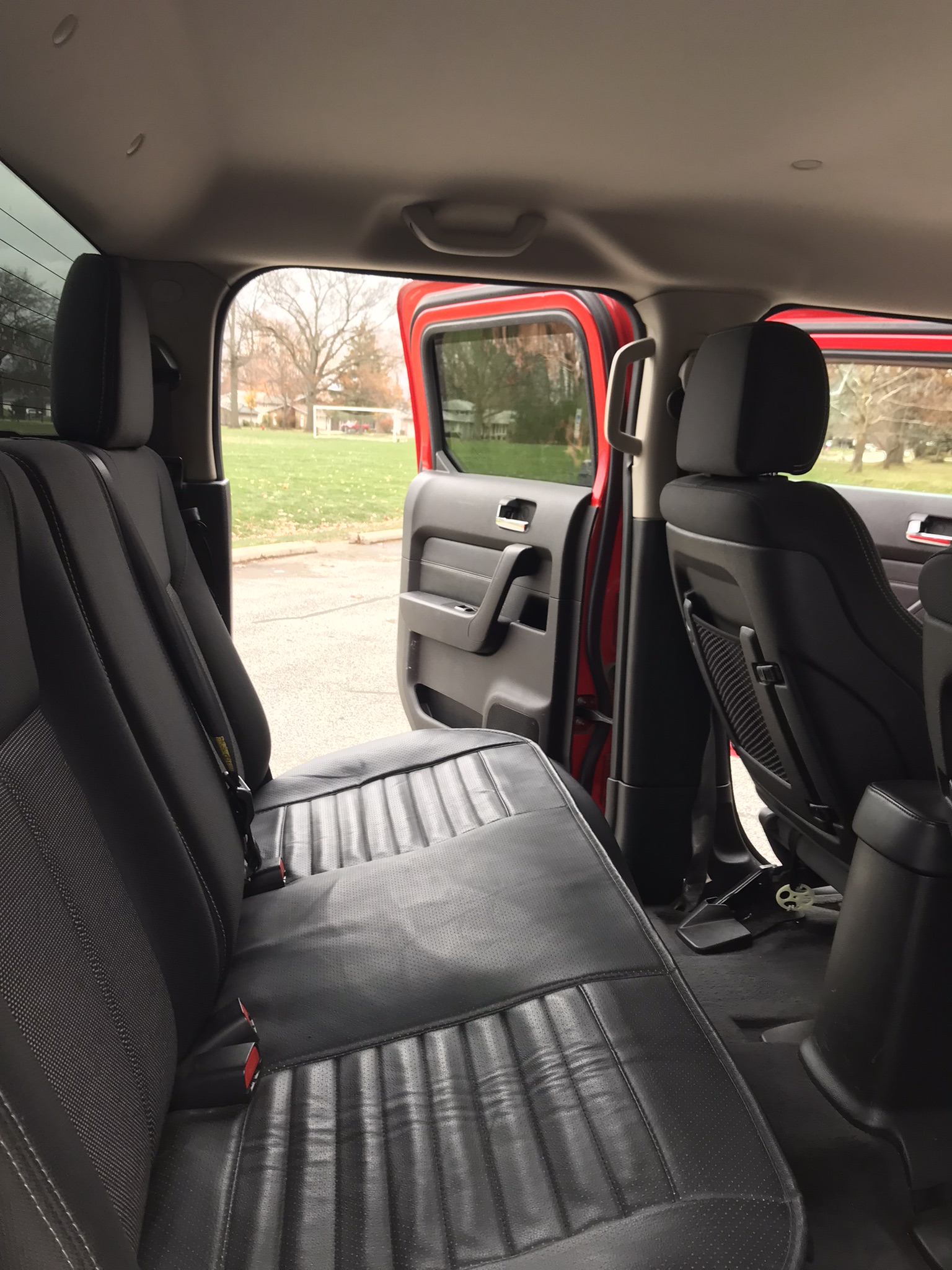 Used 2009 HUMMER H3T w/ Appearance Package AWD/4WD image 16