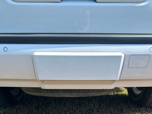 Used 2020 Chevrolet Tahoe LT w/ Luxury Package AWD/4WD image 12