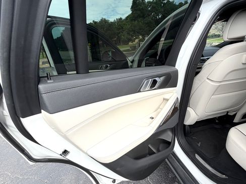Used 2023 BMW X6 xDrive40i w/ Premium Package AWD/4WD image 15