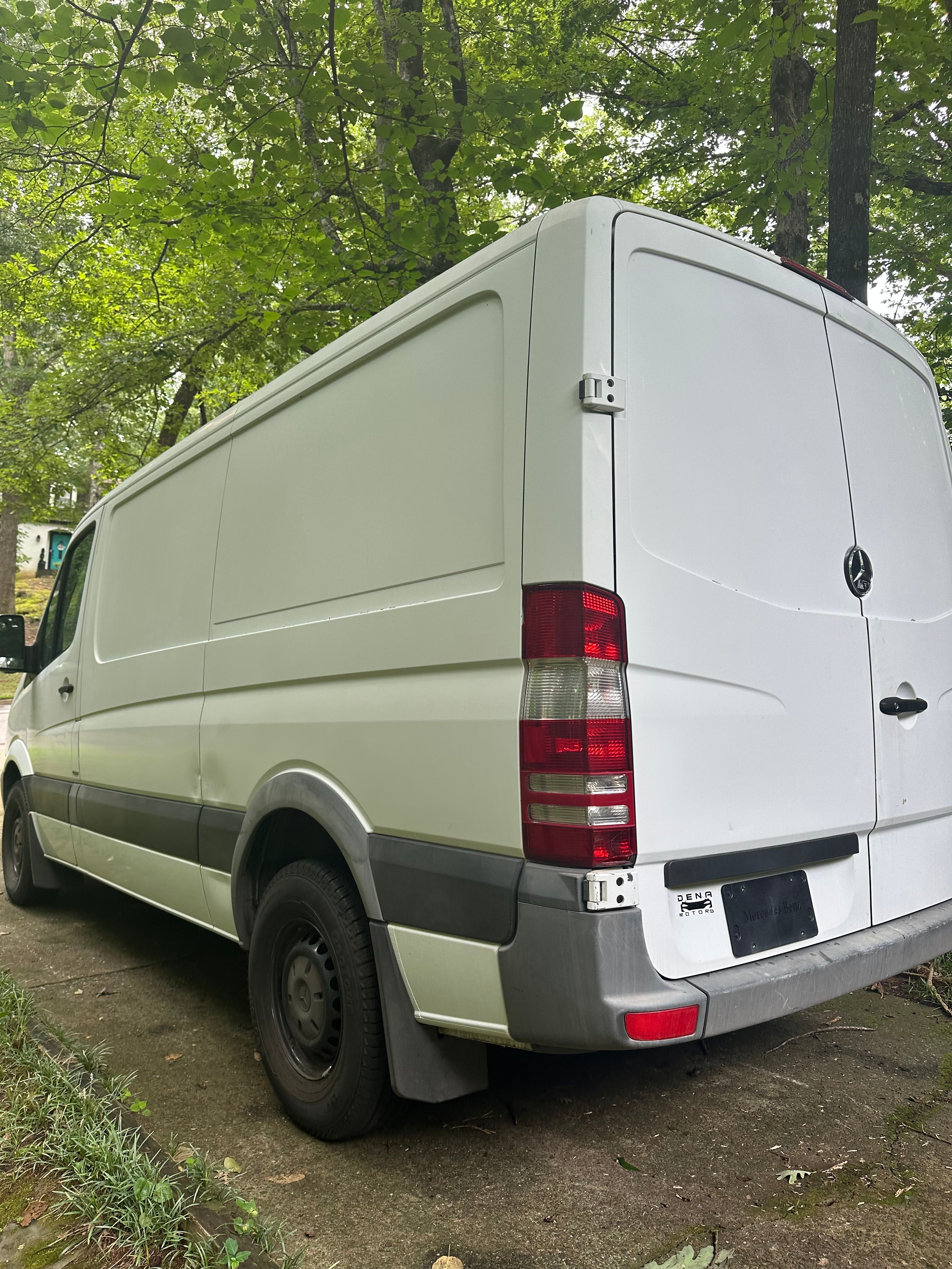 Used 2016 Mercedes-Benz Sprinter 2500 image 6