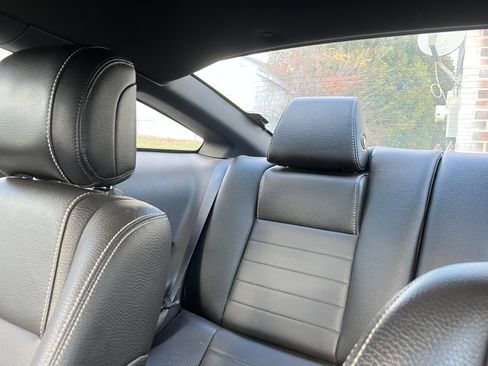 Used 2012 Ford Mustang GT Premium w/ Comfort Pkg image 12