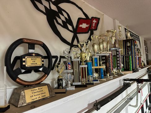 Used 1998 Chevrolet Corvette Coupe w/ Roof Pkg image 29