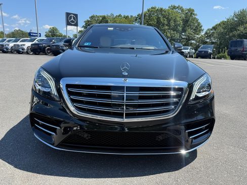 Used 2020 Mercedes-Benz S 560 4MATIC Sedan image 11