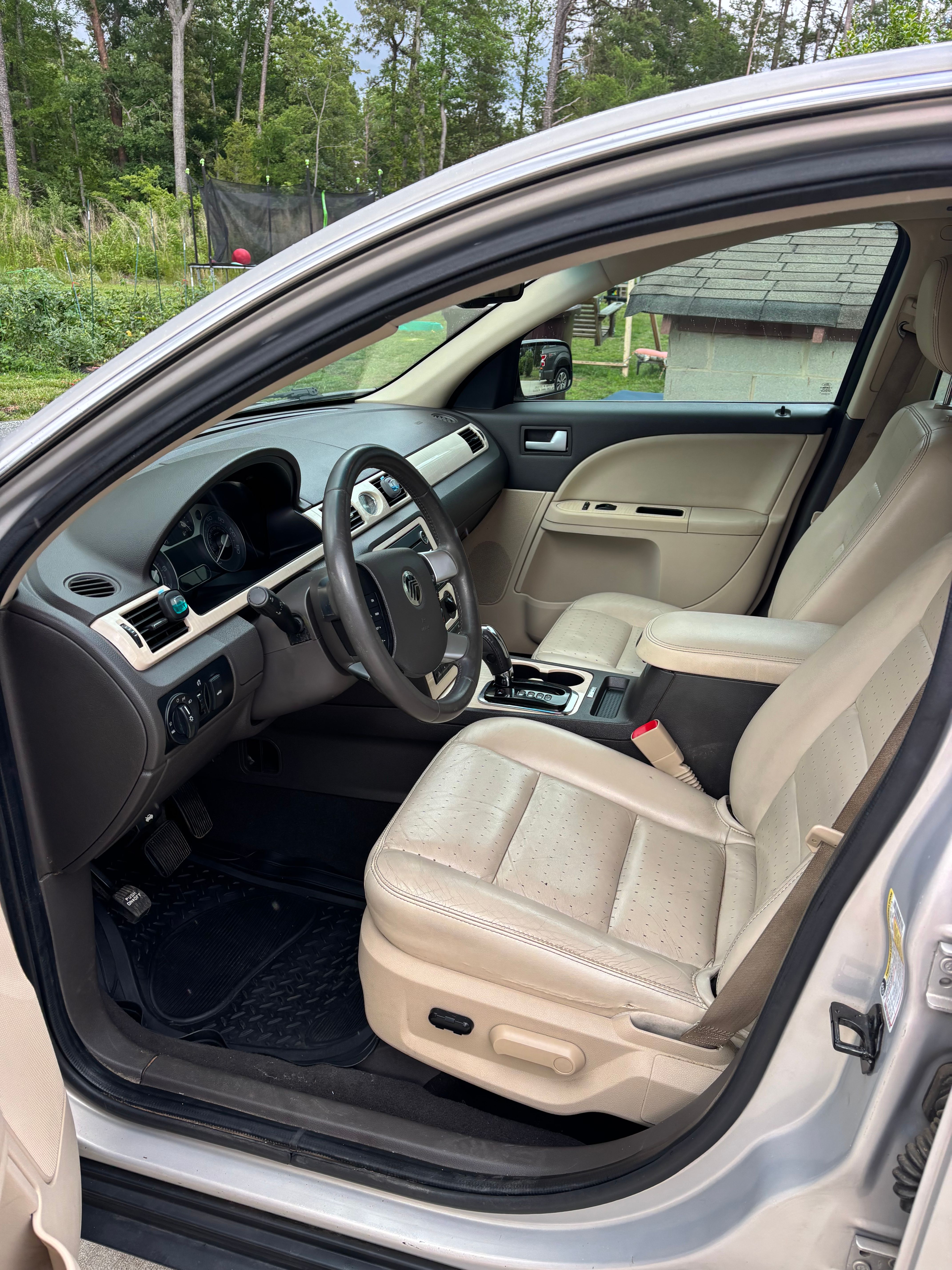 Used 2009 Mercury Sable Sedan FWD image 6