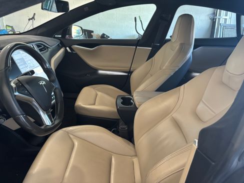 Used 2016 Tesla Model S P90D image 6
