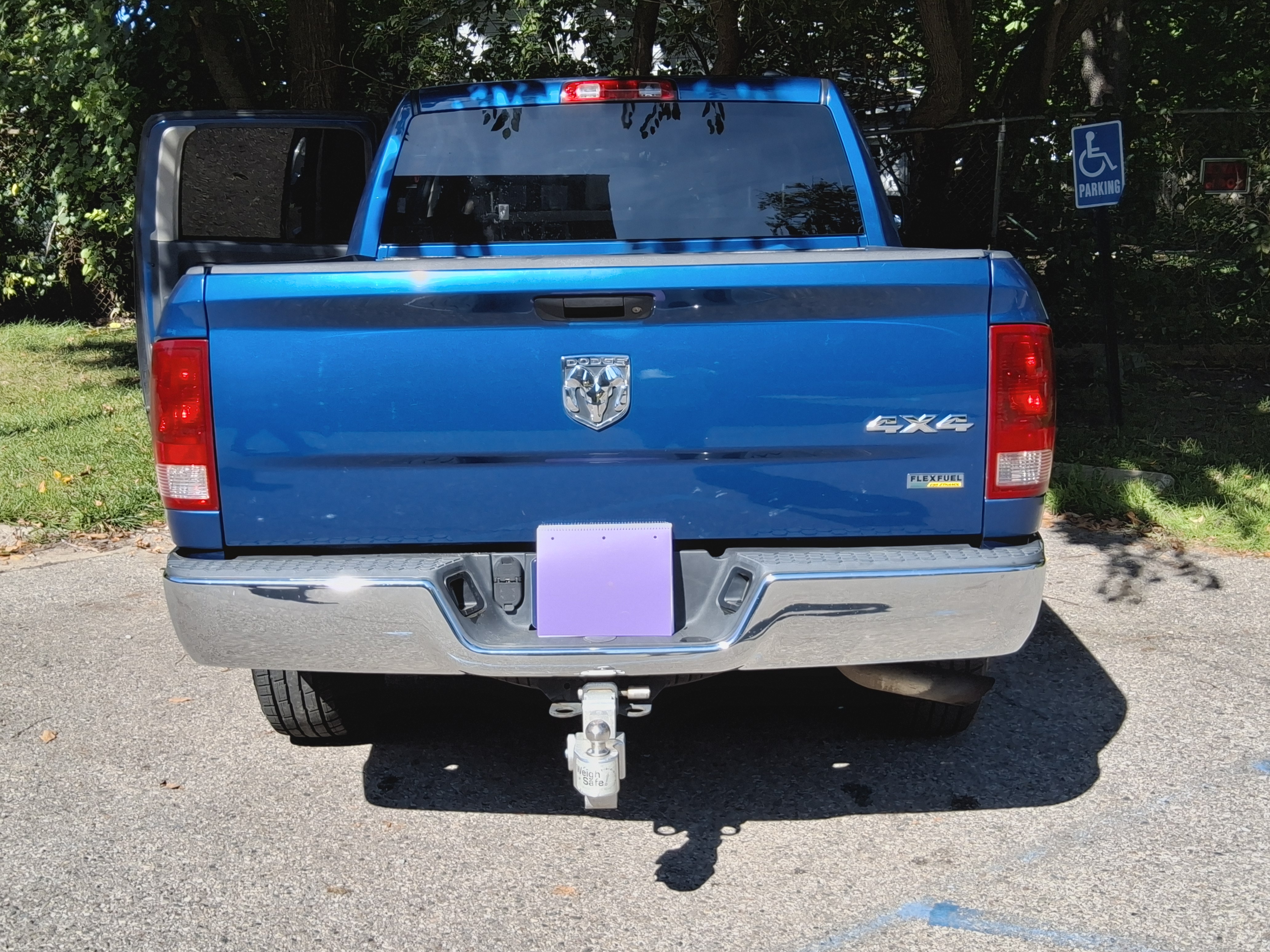 Used 2010 Dodge Ram 1500 Truck ST w/ SXT Appearance Group AWD/4WD image 4