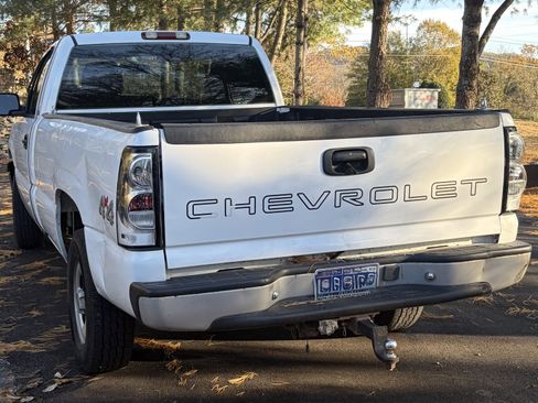 Used 2004 Chevrolet Silverado 1500 W/T image 4