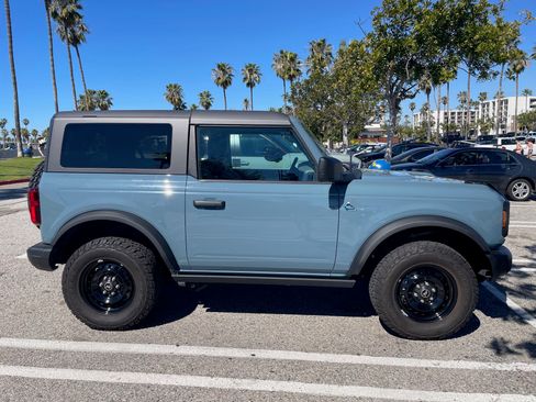 Used 2023 Ford Bronco Black Diamond image 9