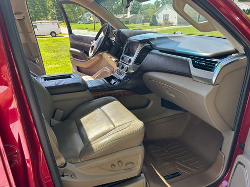 Used 2015 Chevrolet Tahoe LTZ AWD/4WD image 15