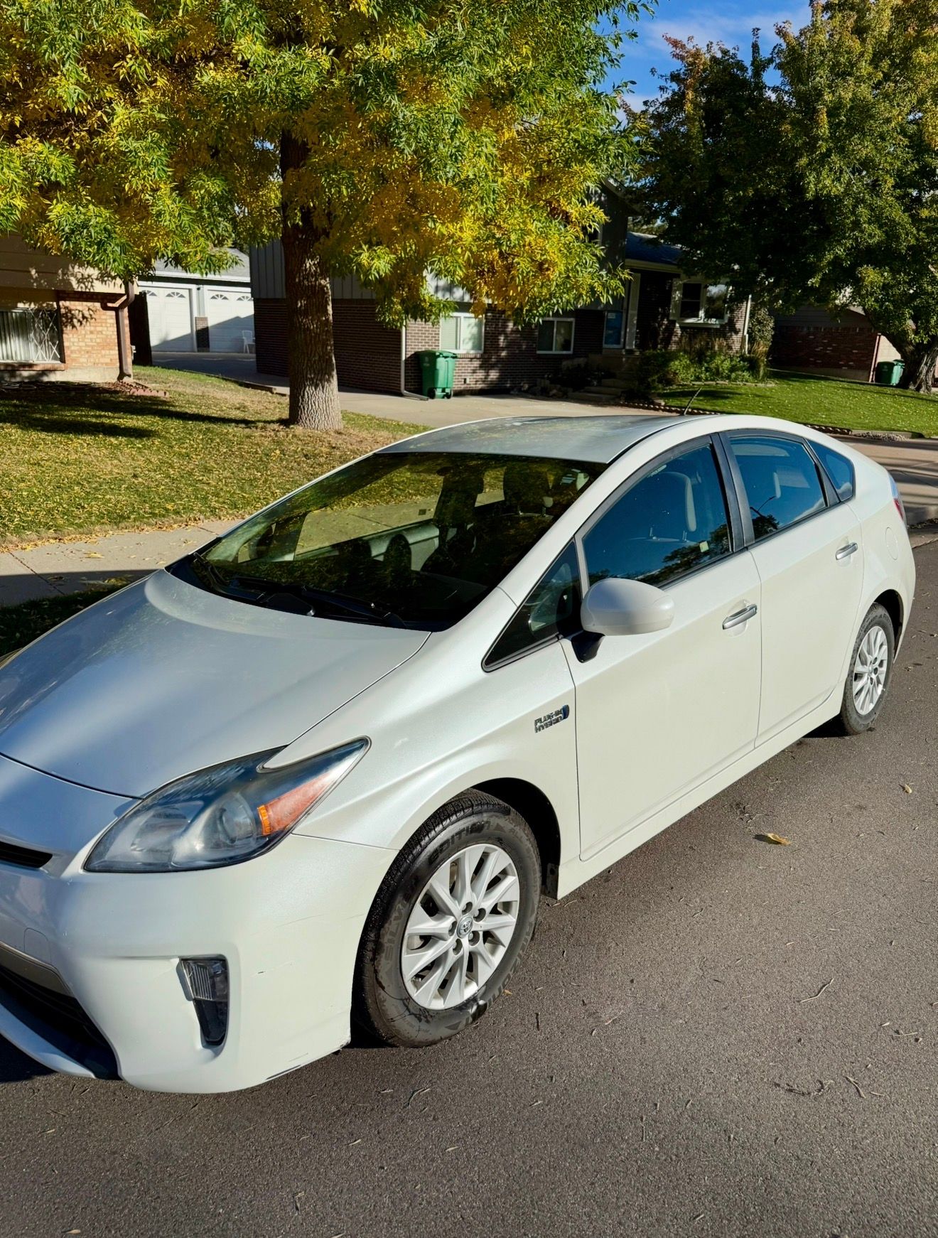 Used 2014 Toyota Prius Prime Plug-In Hybrid FWD image 5