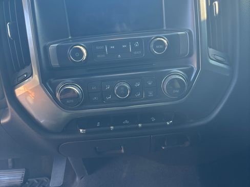 Used 2015 Chevrolet Silverado 2500 LT w/ LT Convenience Package image 12