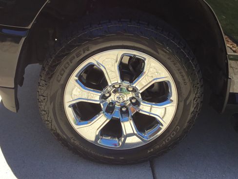 Used 2019 RAM 1500 Big Horn AWD/4WD image 8