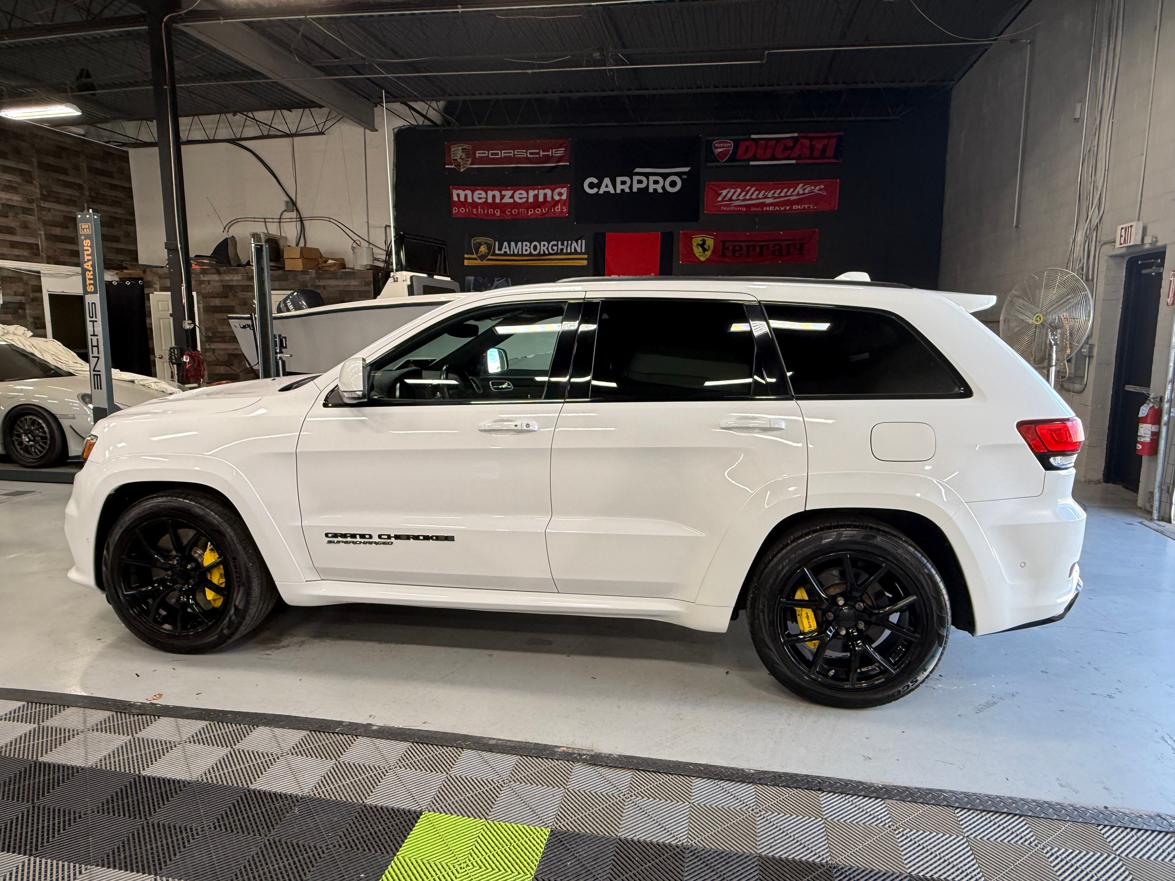 Used 2020 Jeep Grand Cherokee Trackhawk AWD/4WD image 10